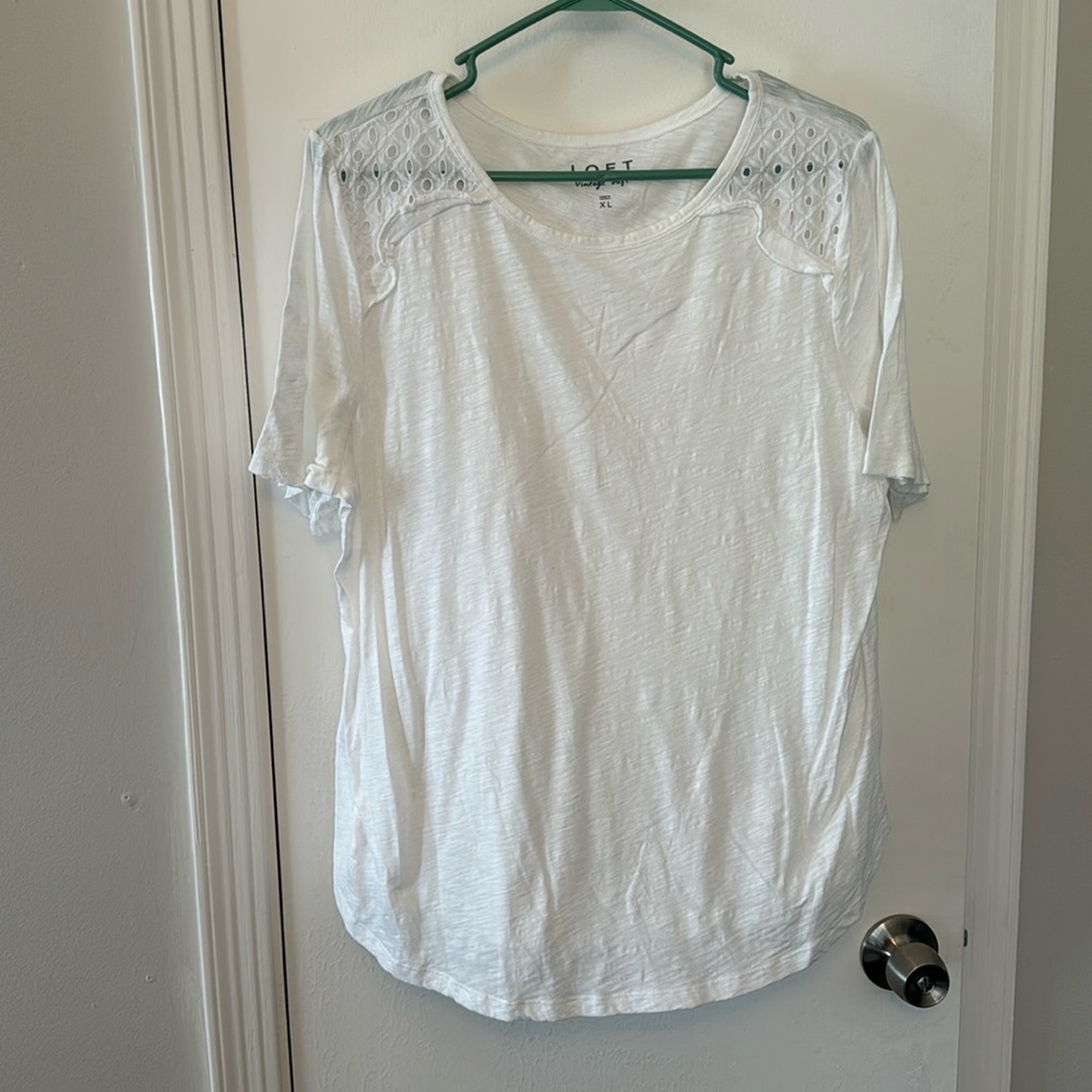 LOFT white t-shirt size XL